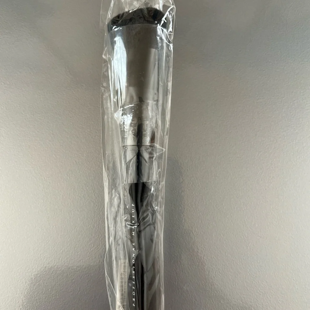 NYX Assortment of 11 Makeup Brushes NWOT - Picture 5 of 12
